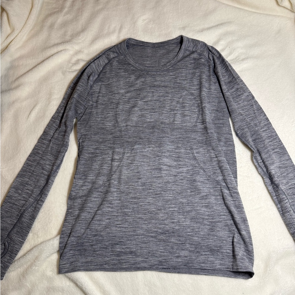 lululemon athletica Heathered Gray Long Sleeve Tee